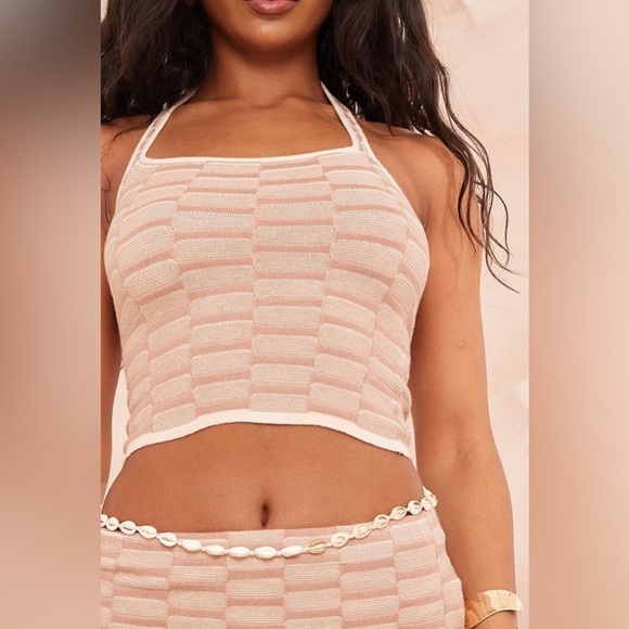 PrettyLittleThing Contrast Textured Knit Halterneck top in Stone, size Small - Picture 4 of 9